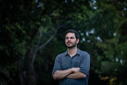 El escritor guatemalteco Rodrigo Fuentes en la FIL. 