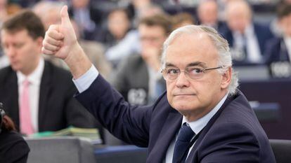 El eurodiputado Esteban González Pons, durante una sesión del Parlamento Europeo, en 2019.