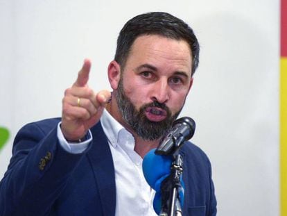 El líder de Vox, Santiago Abascal, en un mitin en Granada.  