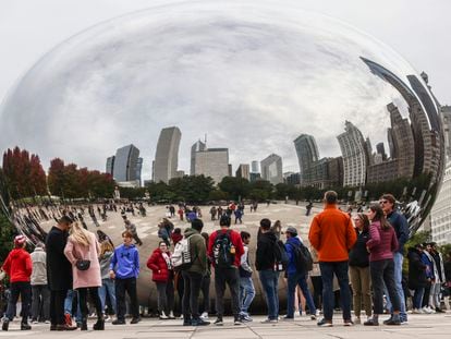 'Cloud Gate', escultura de Anish Kapoor conocida como 'The Bean', en Millennium Park, Chicago.