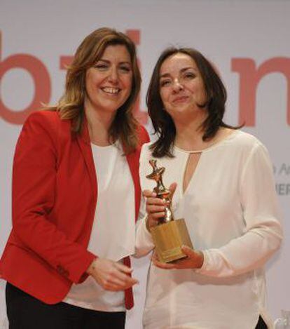 Susana Díaz y Pepa Bueno, en la entrega de los Premios Meridiana.