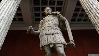 Estatua del emperador Marco Aurelio en la gliptoteca Ny Carlsberg de Copenhague.