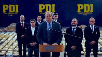 El fiscal nacional de Chile, Ángel Valencia, durante una conferencia de prensa tras el mayor decomiso de droga del año, el pasado 13 de marzo.