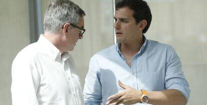 José Manuel Villegas y Albert Rivera, en una imagen de archivo.