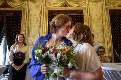 Una boda en Ginebra el pasado 1 de julio. Suiza acaba de aprobar el matrimonio homosexual.