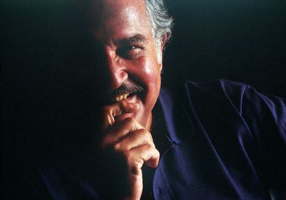 Carlos Fuentes, retratado en octubre de 1994.