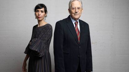 Edurne Portela y Santos Juliá, en la entrega de premios al libro del año de la Asociación de Librerías de Madrid.