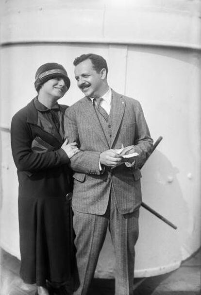 Arriba, Sam Zemurray; abajo, Edward L. Bernays con su esposa, Doris E. Fleischman.