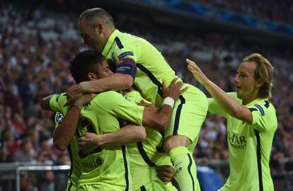 Neymar celebra l'1 a 1.