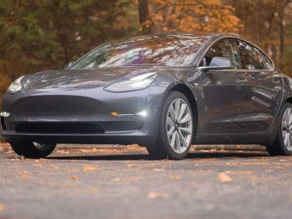 Tesla actualizará el software de un millón de sus coches por un fallo en las ventanas