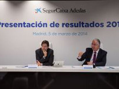 El presidente de SegurCaixa Adeslas, Juan Hormaechea, junto a Javier Murillo, director general de la compa&ntilde;&iacute;a.