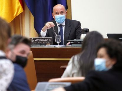 GRAF1601. MADRID, 25/03/2021.- El coronel de la Guardia Civil y exdirector del gabinete de Coordinación y Estudios del Ministerio del Interior, Diego Pérez de los Cobos, comparece en la Comisión del Congreso de los Diputados que investiga la operación de espionaje Kitchen, en la que también ha sido citado Manuel Morocho, inspector jefe de la Policía Nacional y responsable de la investigación sobre la trama de corrupción Gürtel en el PP. EFE/ Juan Carlos Hidalgo POOL