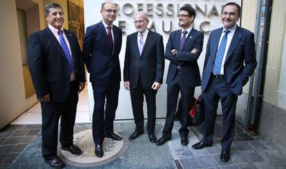 Los rectores de las universidades públicas valencianas en un acto de la Sociedad Económica de Amigos del País.