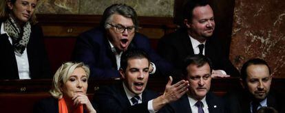 La líder de Reagrupación Nacional, Marine Le Pen, en la Asamblea Nacional francesa el 11 de diciembre de 2018.