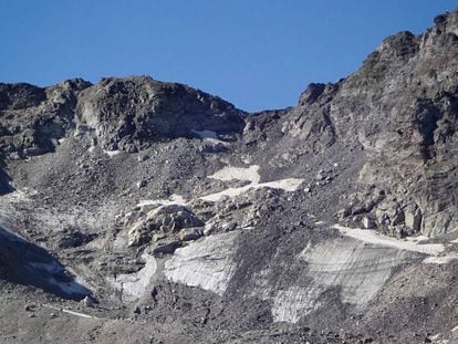 Desaparición del glaciar Pizol, en los Alpes suizos, como consecuencia del calentamiento global.