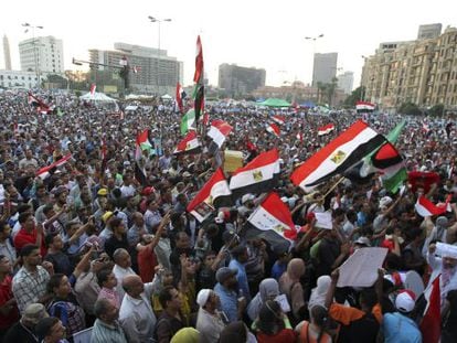 Simpatizantes de los Hermanos Musulmanes en la plaza de Tahrir, en El Cairo.