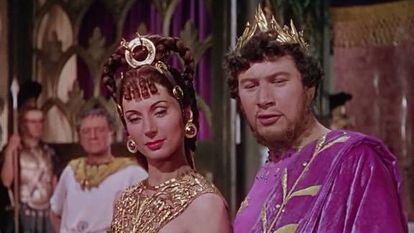 Popea (Patricia Laffan) y Nerón (Peter Ustinov), en 'Quo Vadis?'.