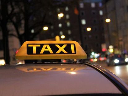 Uber y sus conductores amenazados con multas en Madrid