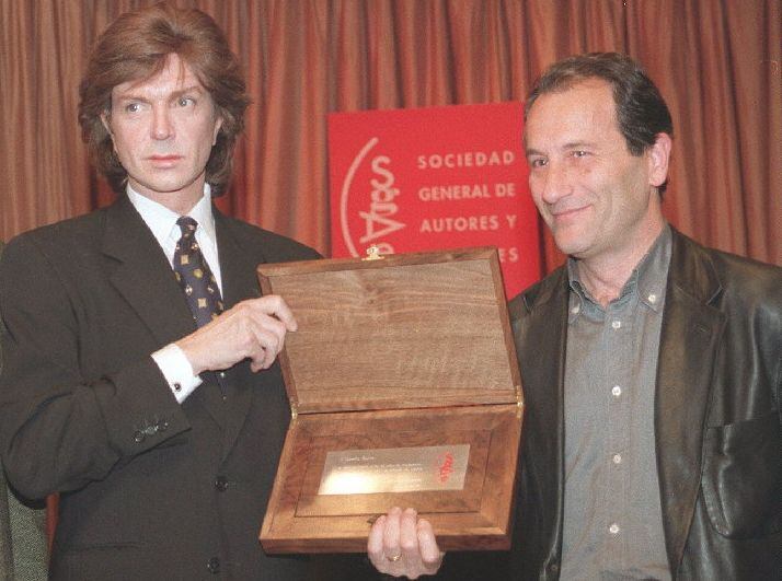 Camilo Sesto y José María Cámara en 1997.