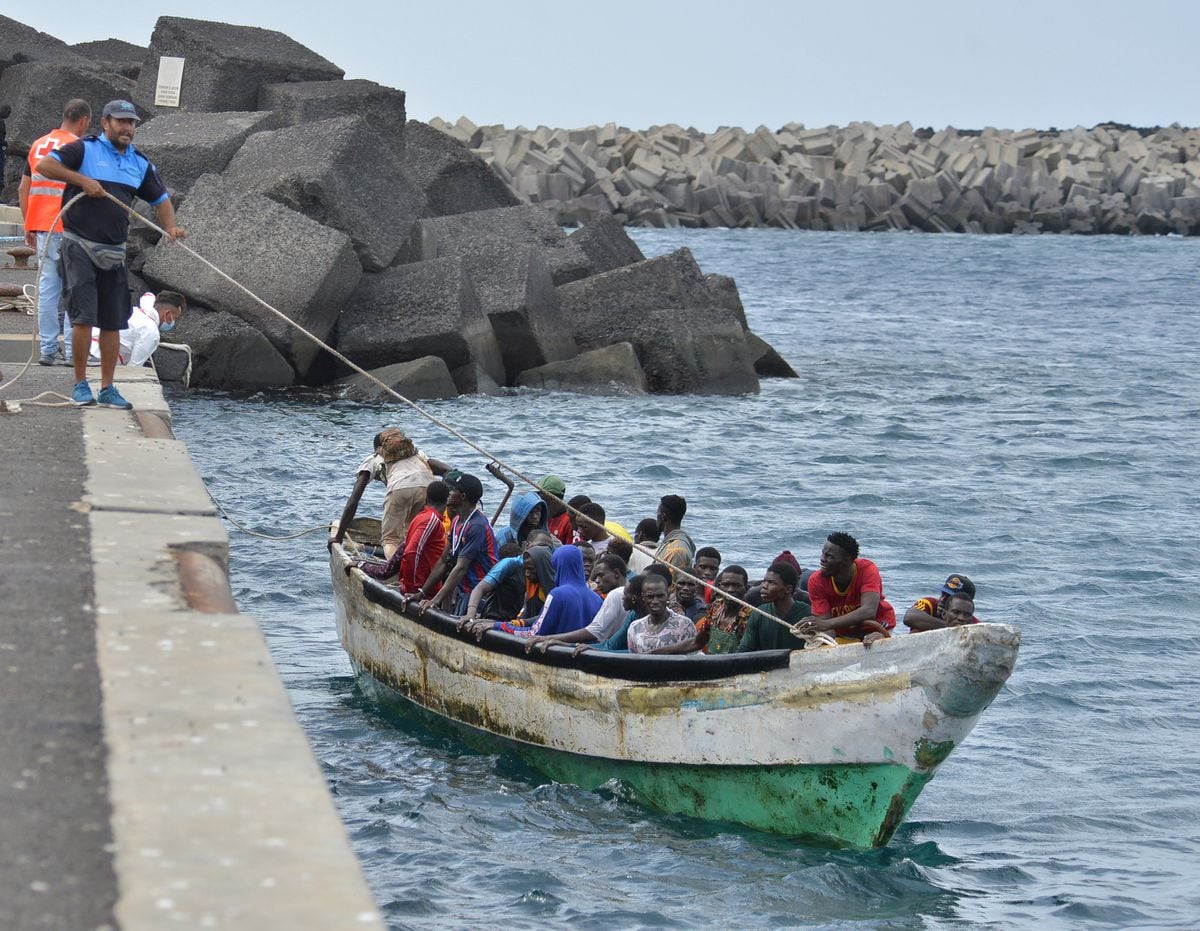 Il governo cerca di evitare che El Hierro diventi la nuova Lampedusa |  spagnolo