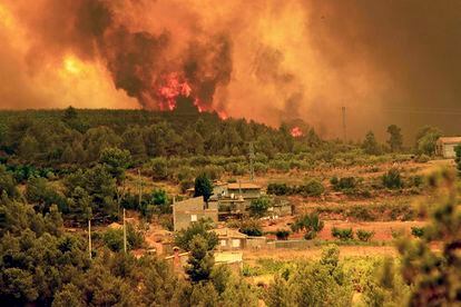 El incendio de Cortes de Pallás (Valencia), uno de los más grandes de la historia en España, ocurrido en 2012. 

