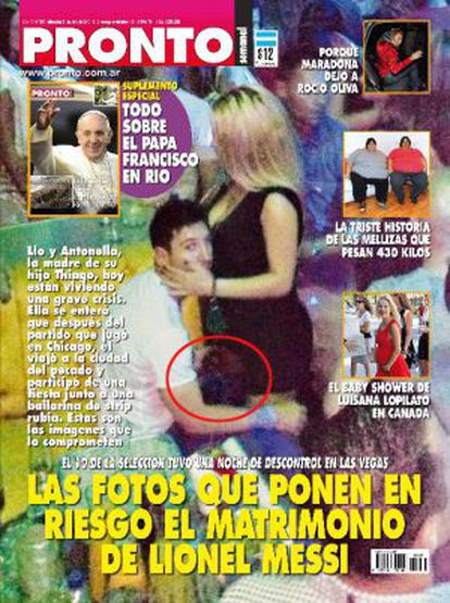 La foto en la que se ve que Messi tiene a su hijo en brazos.