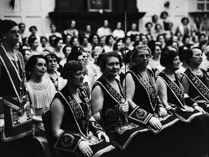 Reunión de mujeres en Londres, en 1937. 