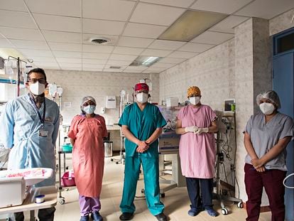 Personal de salud en un hospital en Bolivia durante la pandemia de la covid-19