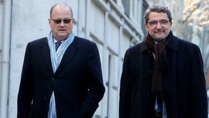 Antonio Gutiérrez Limones (derecha), a su llegada en febrero al Tribunal Supremo.