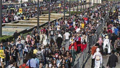 Asistentes al Salón del Manga de Barcelona, ayer.