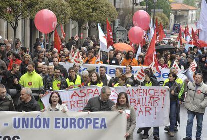 Manifestación en Ourense, una de las provincias gallegas que más está sufriendo las consecuencias de la crisis