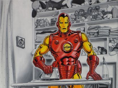 Iron Man plancha ropa en una divertida interpretación del artista Jaime Sancorlo