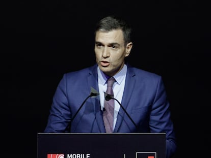 El presidente del Gobierno, Pedro Sánchez, en su intervención en el Mobile World Congress, este domingo en Barcelona.