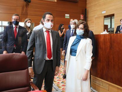 Ignacio Aguado, junto a Isabel Díaz Ayuso, esta semana, en el debate del estado de la región en la Asamblea de Madrid.
