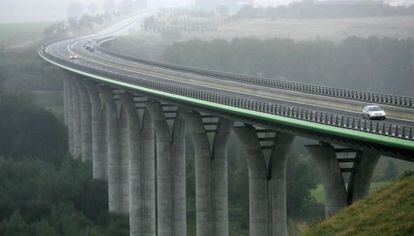 Viaducto Scardon en Francia, operado por Sanef.