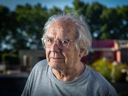 Adolfo Pérez Esquivel, premio Nobel de la Paz, retratado en su casa del barrio de San Isidro.