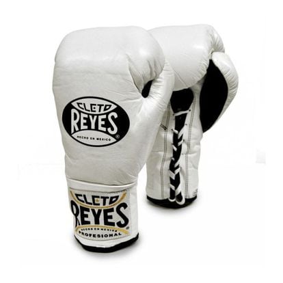 Para entrenar. El boxeo es uno de los deportes más completos en cuanto a su preparación física. Siempre es un buen momento para aprender a boxear, y para ello, estos guantes de la marca mexicana Cleto Reyes. Precio:159 euros.
