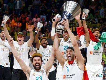 Sergio Llull y Felipe Reyes celebrando la Final Four 2018