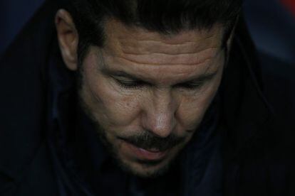 Simeone,durante el partido del pasado martes en el Camp Nou.