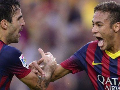 Cesc y Neymar celebran el gol del brasileño (J. SORIANO / AFP)