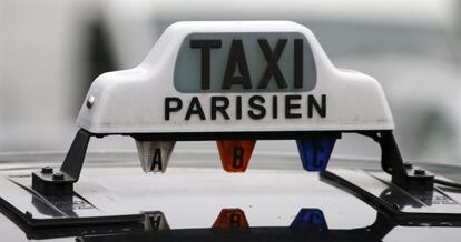 Señal de un taxi parisino