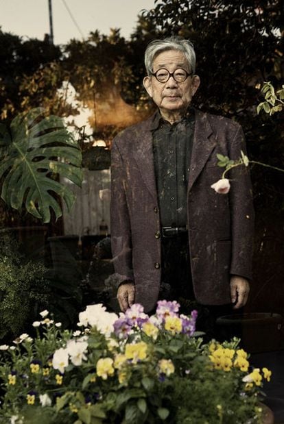 El novelista y premio Nobel Kenzaburo Oé.