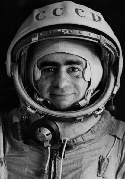 Autorretrato de Joan Fontcuberta, caracterizado como el astronauta ruso Ivan Istochnikov, para su serie Sputnik..