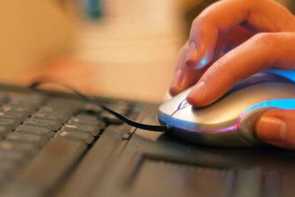 La Organización Médica Colegial denuncia las webs más peligrosas.