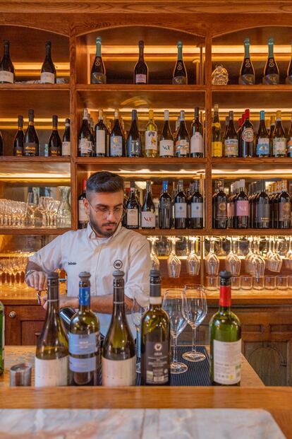 BeBeMe, es un bar de vinos orgánicos y biodinámicos dentro del Mercato Metropolitano Mayfair londinense.