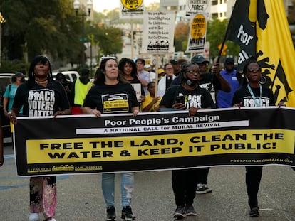 Habitantes de Jackson protestan por la crisis del agua en su ciudad, en una manifestación de este mes de octubre.