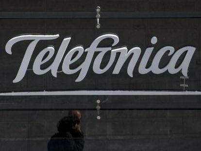Telefónica entrega a Vivendi el 0,95% de su capital