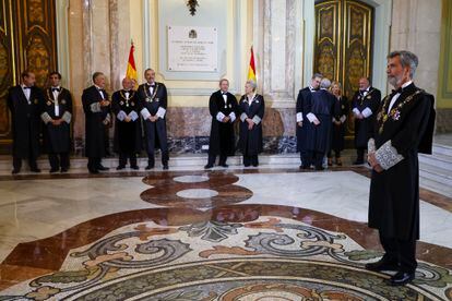 El presidente del CGPJ, Carlos Lesmes, y los miembros de la sala de gobierno del Supremo, durante el acto de apertura del año judicial, el pasado miércoles.
