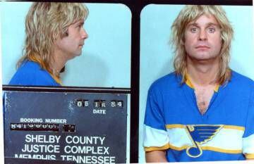 Ozzy Osbourne, arrestado en mayo de 1984 en Memphis, acusado de intoxicación pública.