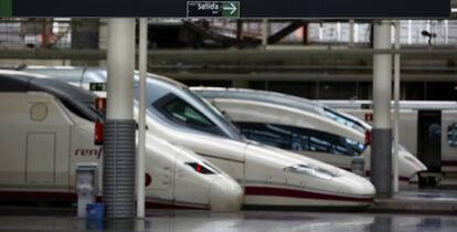 Trens de l'AVE, fabricats per Alstom.